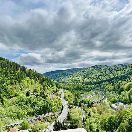 Ferienwohnung Sky Is The Limit Sinaia Exterior foto