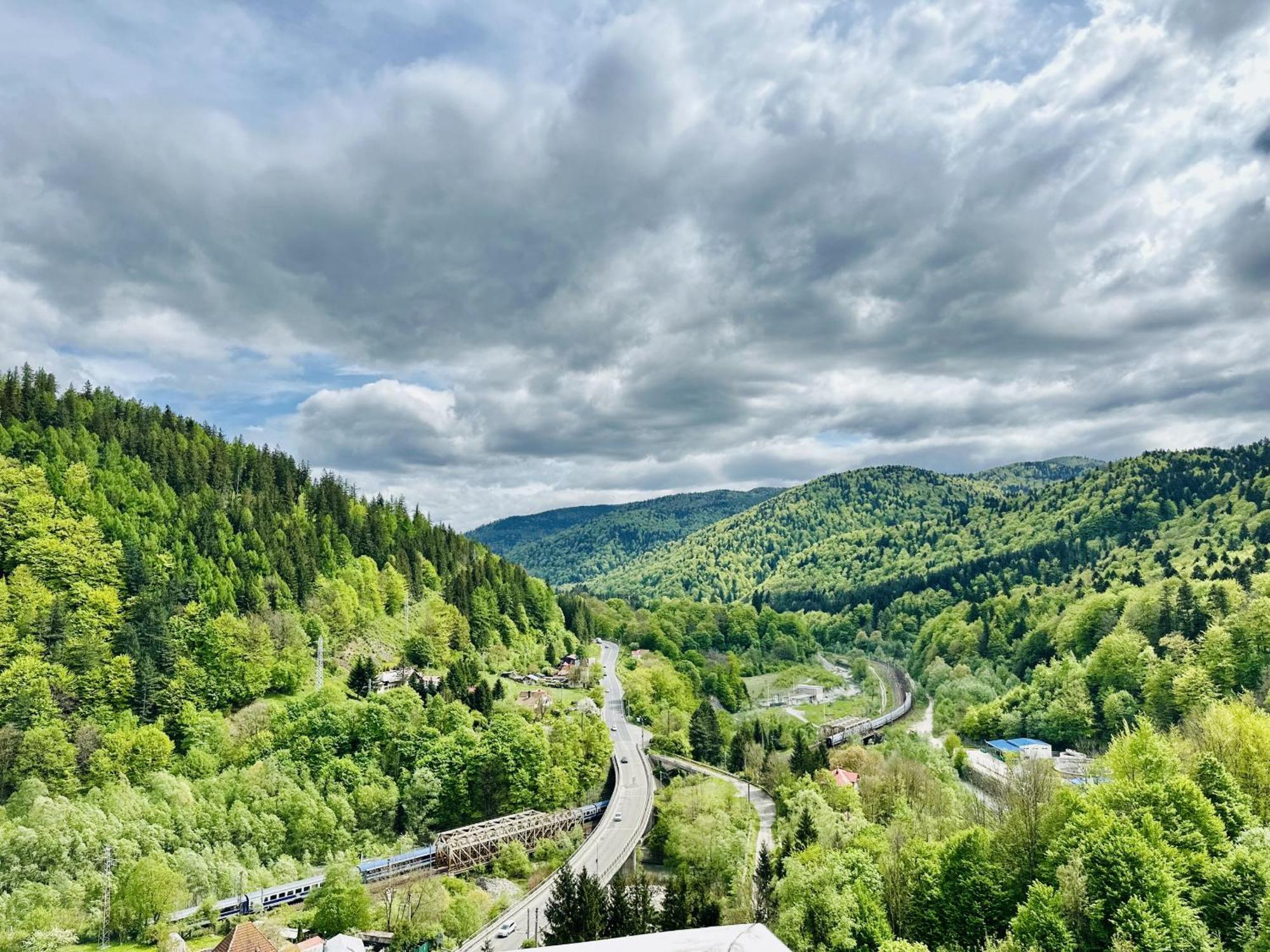 Ferienwohnung Sky Is The Limit Sinaia Exterior foto